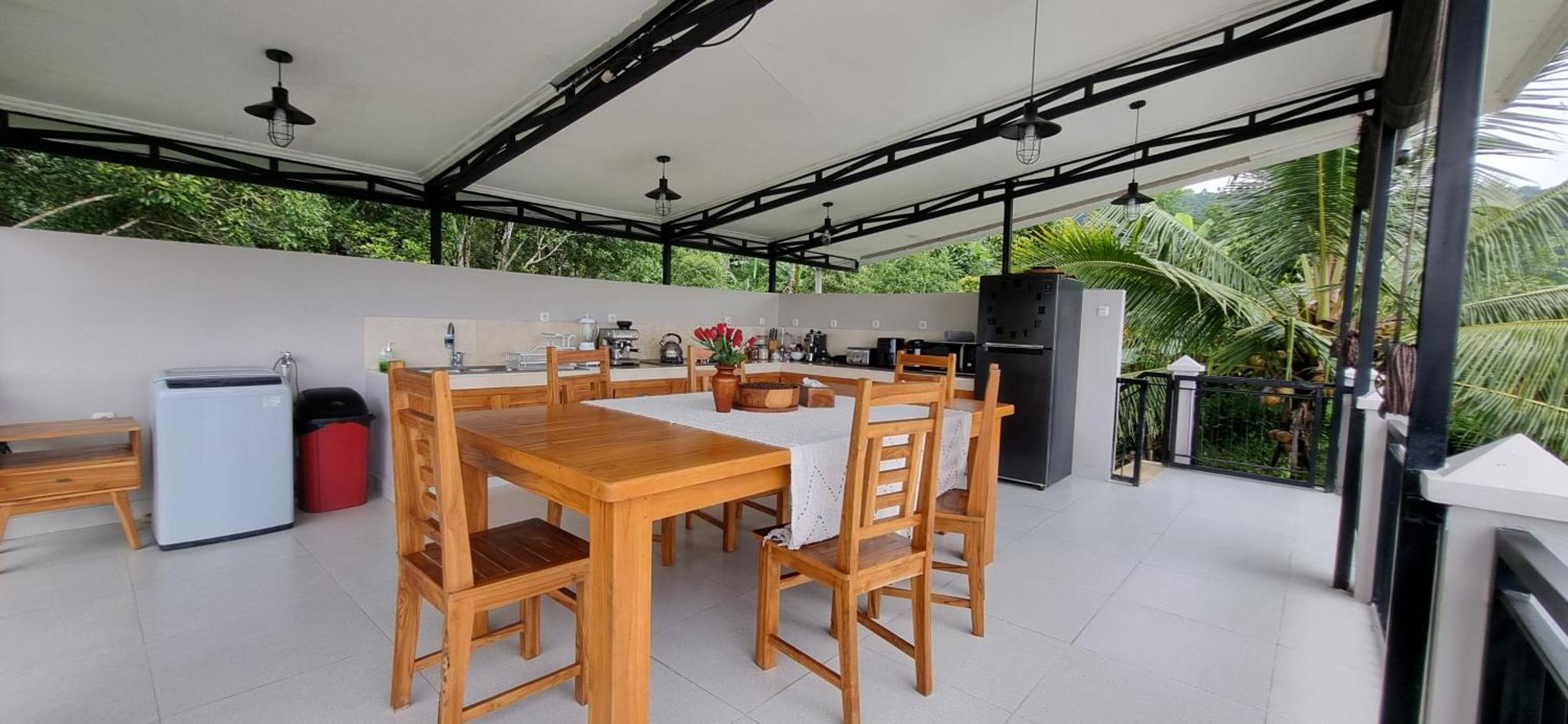 Villa Utopiaku - Munduk Highlands Extérieur photo